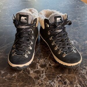 Sorel Black and Cream Winter Boots